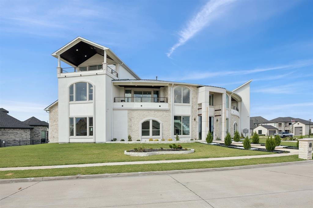 1933 Noe Boulevard Property Photo 8