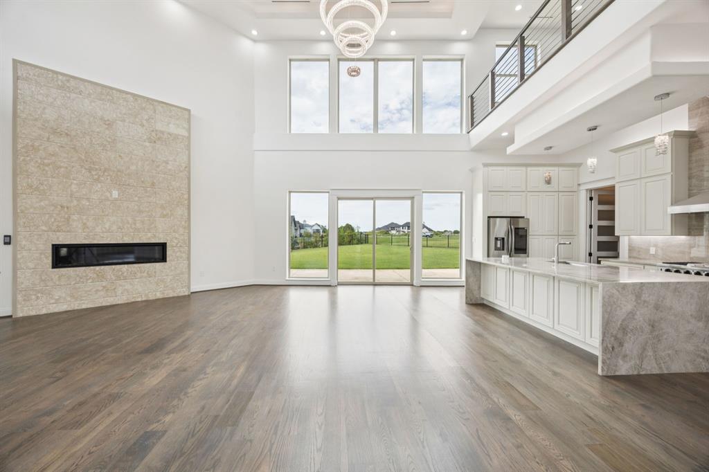 1933 Noe Boulevard Property Photo 9