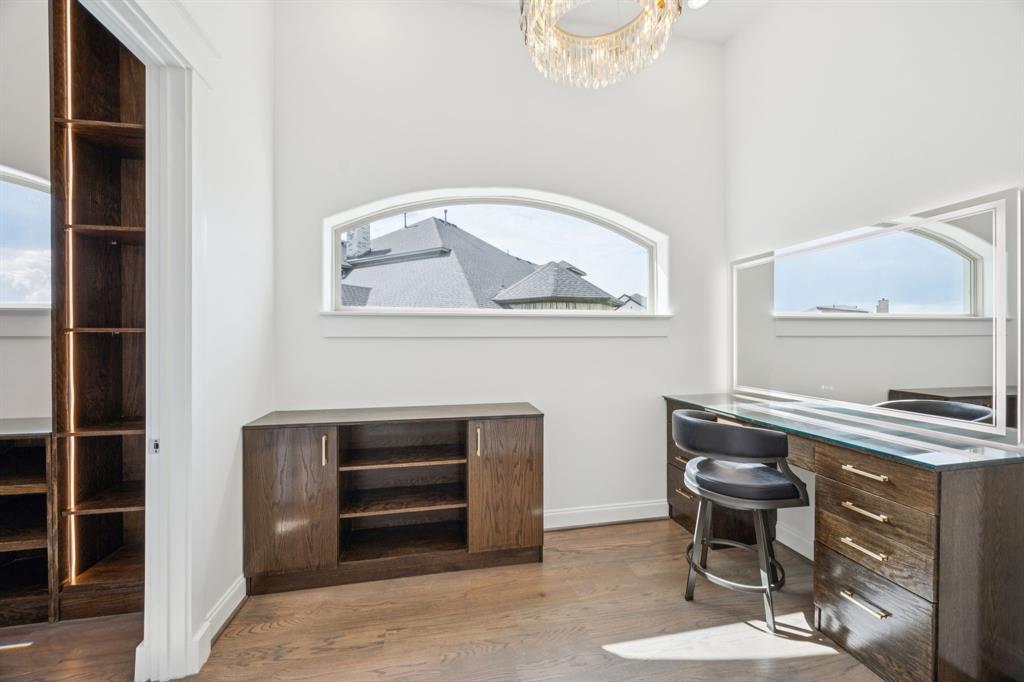 1933 Noe Boulevard Property Photo 18