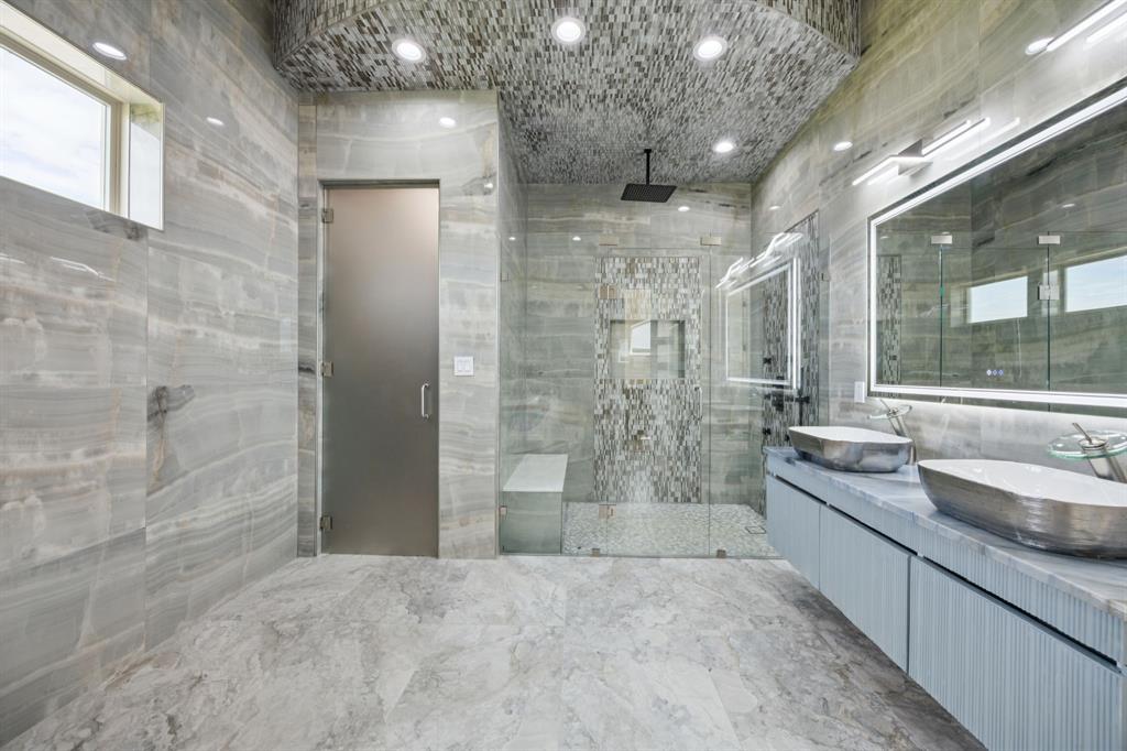 1933 Noe Boulevard Property Photo 22