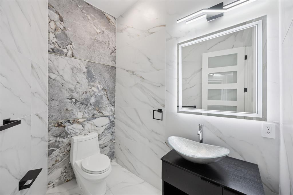 1933 Noe Boulevard Property Photo 25