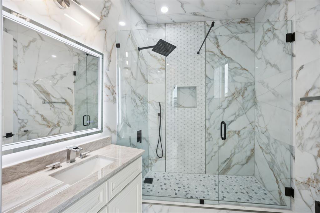 1933 Noe Boulevard Property Photo 27