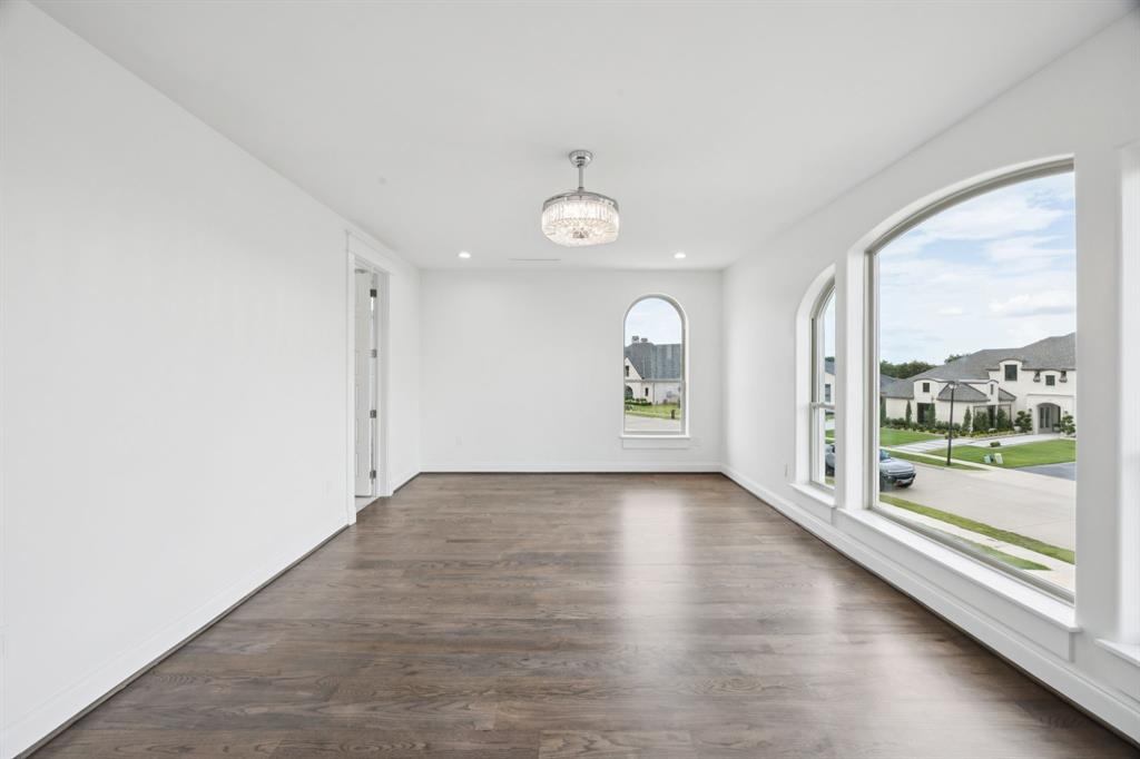 1933 Noe Boulevard Property Photo 32