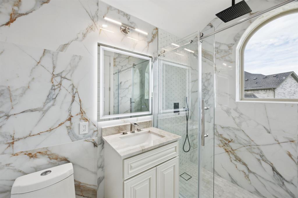 1933 Noe Boulevard Property Photo 33