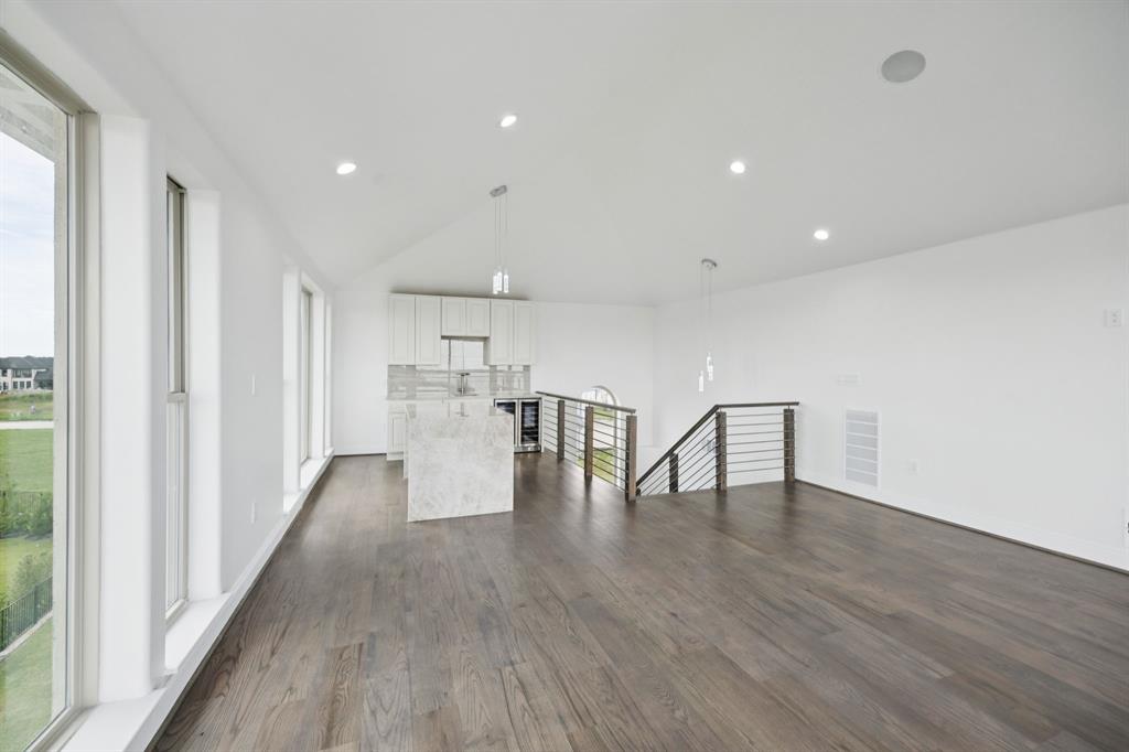 1933 Noe Boulevard Property Photo 38