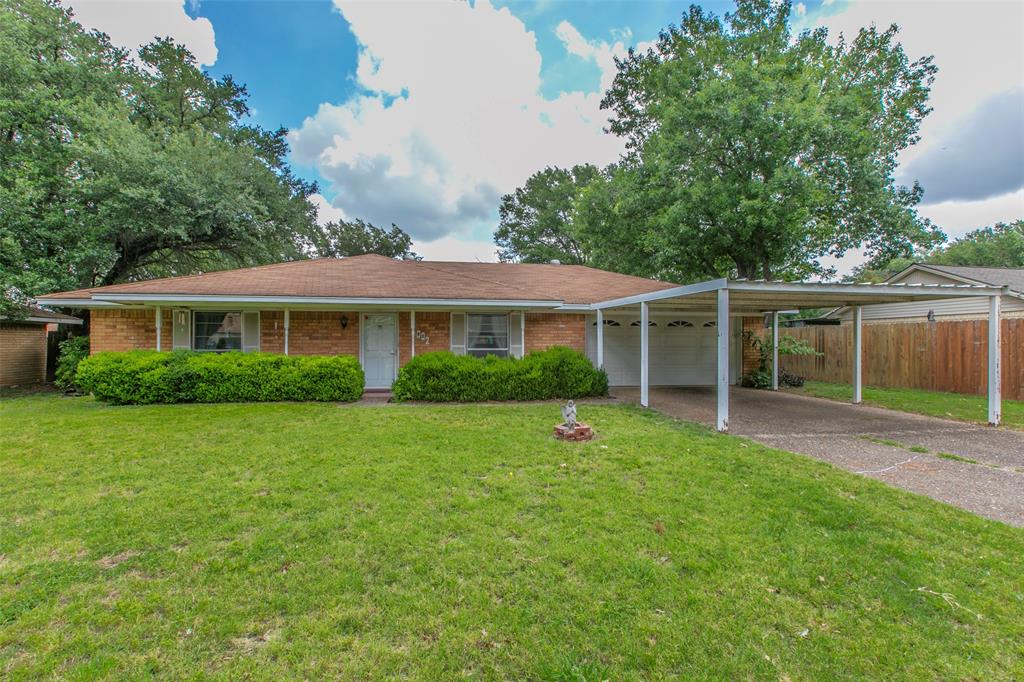 1002 Briarwood Street Property Photo 1