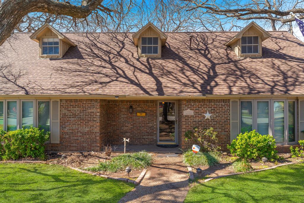 1501 Glen Valley Drive Property Photo 1