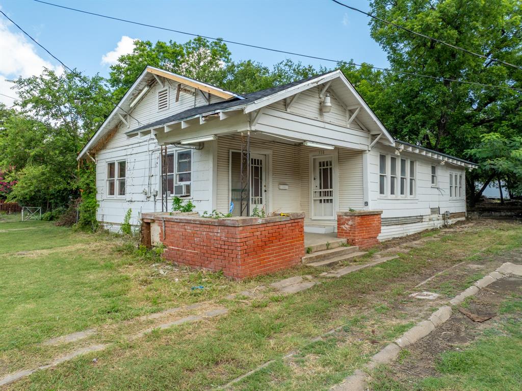 518 W Elm Street Property Photo 1