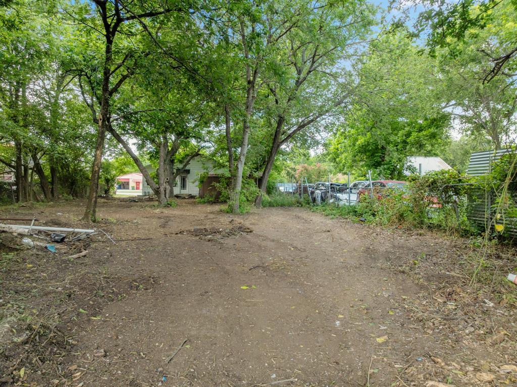 518 W Elm Street Property Photo 10