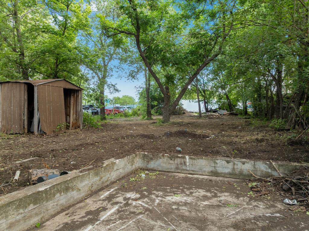 518 W Elm Street Property Photo 14