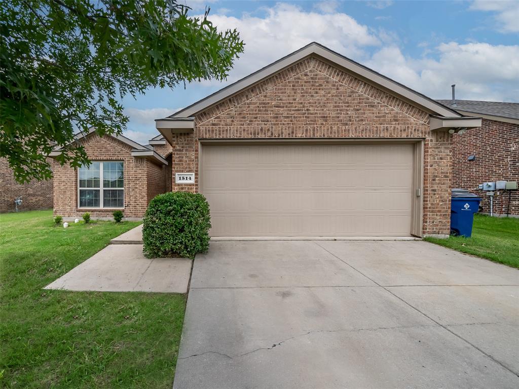1514 Greenbrier Drive Property Photo 1