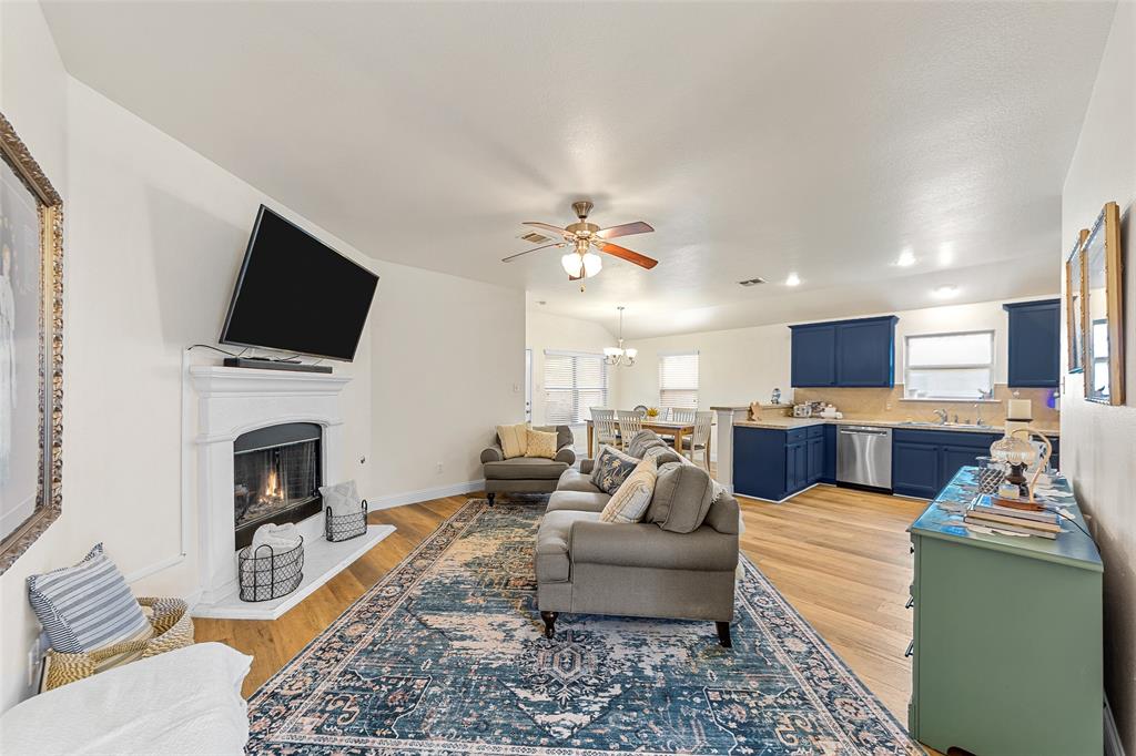 1514 Greenbrier Drive Property Photo 12