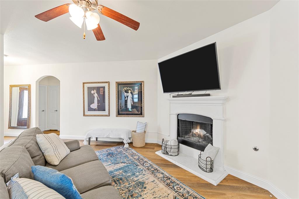1514 Greenbrier Drive Property Photo 14
