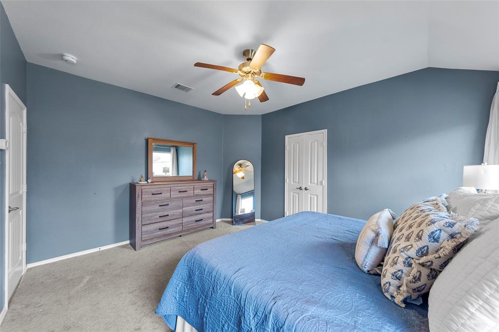 1514 Greenbrier Drive Property Photo 18