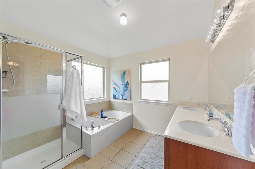 1514 Greenbrier Drive Property Photo 19