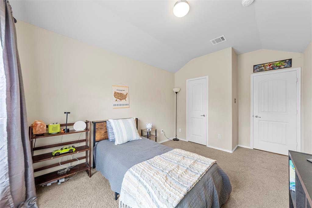 1514 Greenbrier Drive Property Photo 23