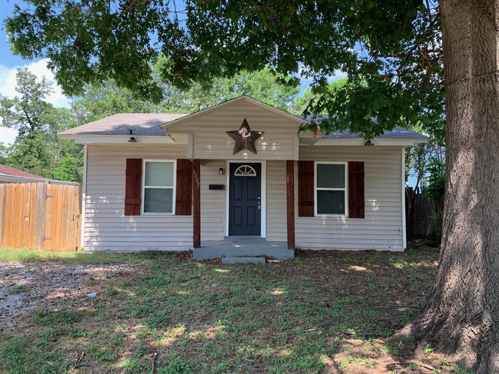 1107 Oxford Street Property Photo 1