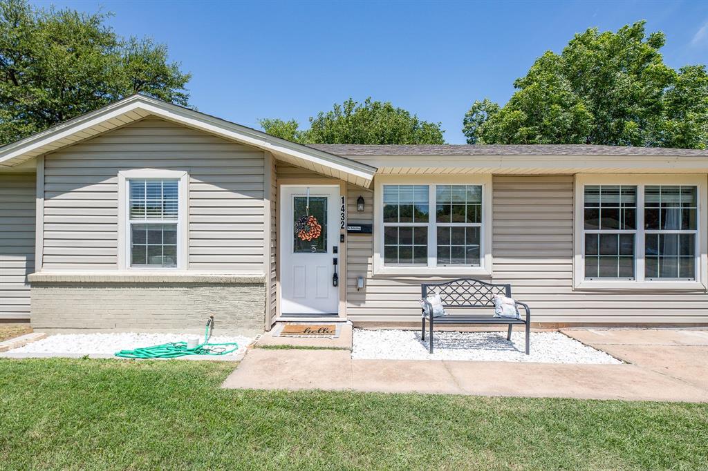 1432 Deville Street Property Photo 1
