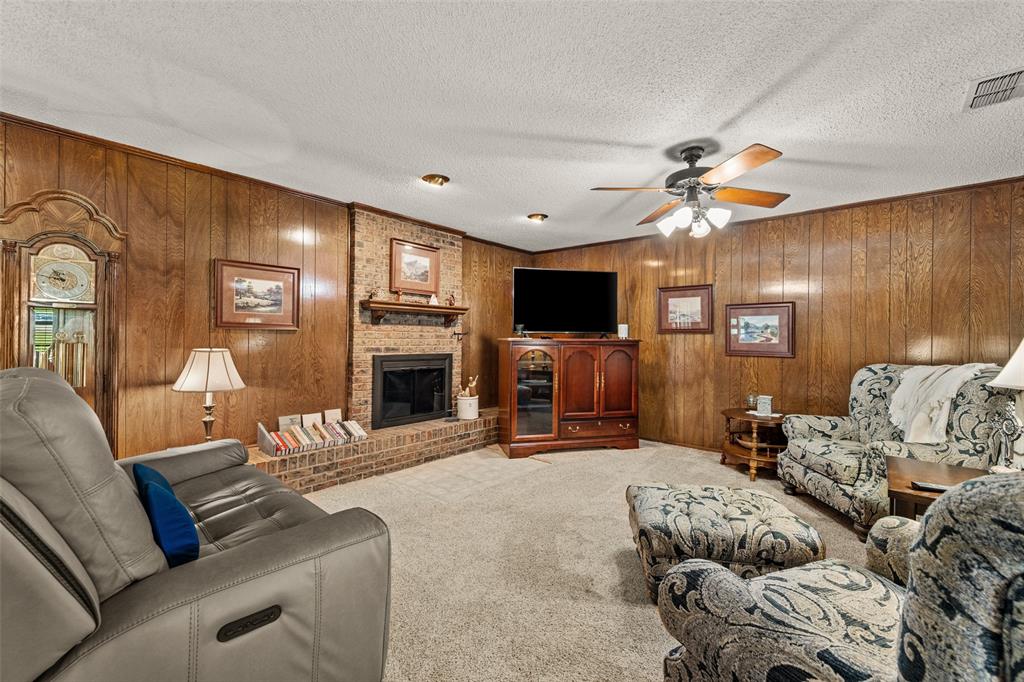 4221 Farm Market 6 Property Photo 6
