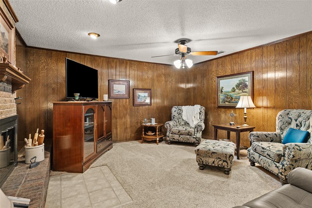 4221 Farm Market 6 Property Photo 7