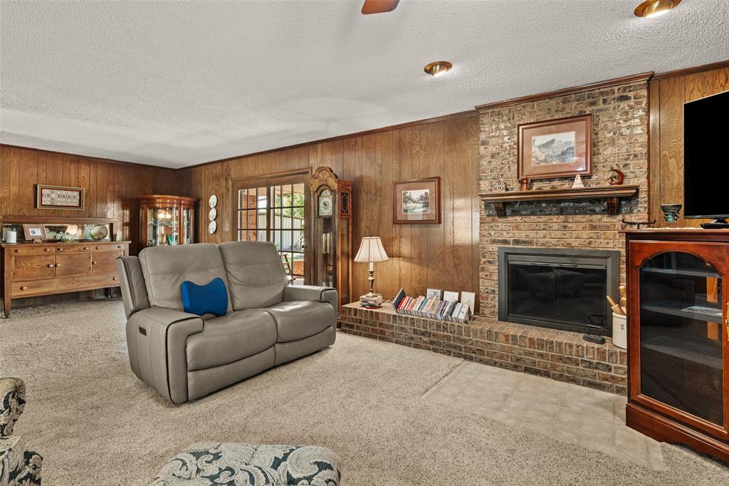 4221 Farm Market 6 Property Photo 8