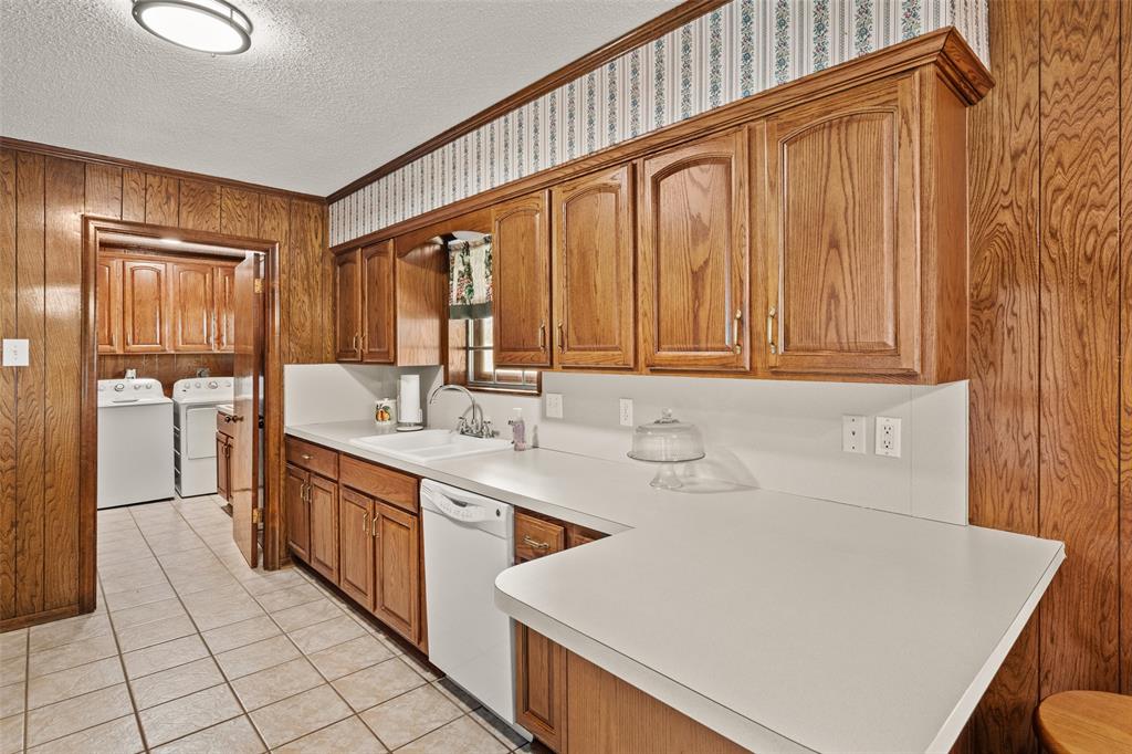 4221 Farm Market 6 Property Photo 12
