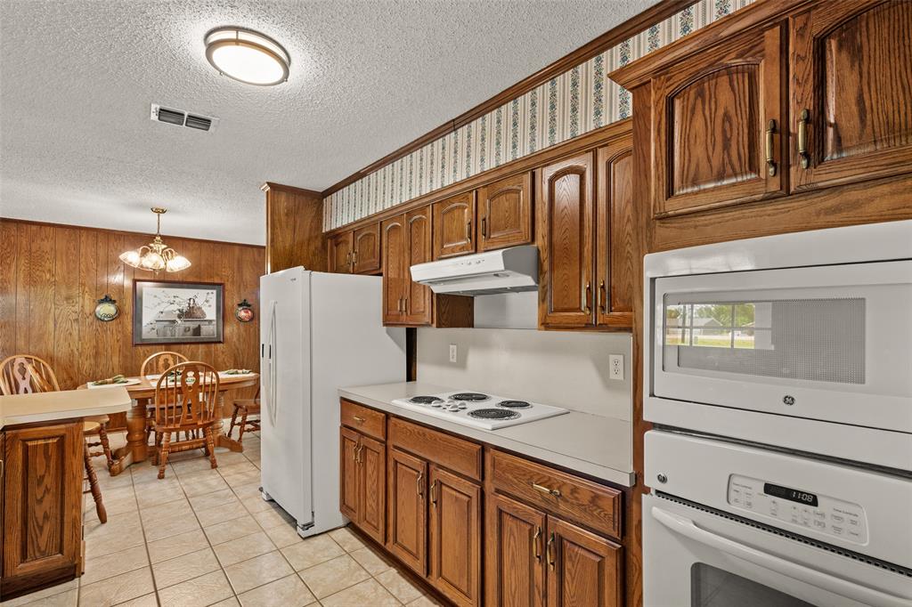 4221 Farm Market 6 Property Photo 13