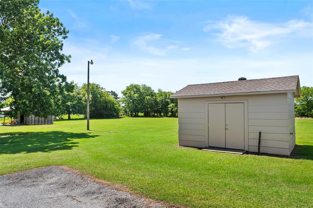 4221 Farm Market 6 Property Photo 26