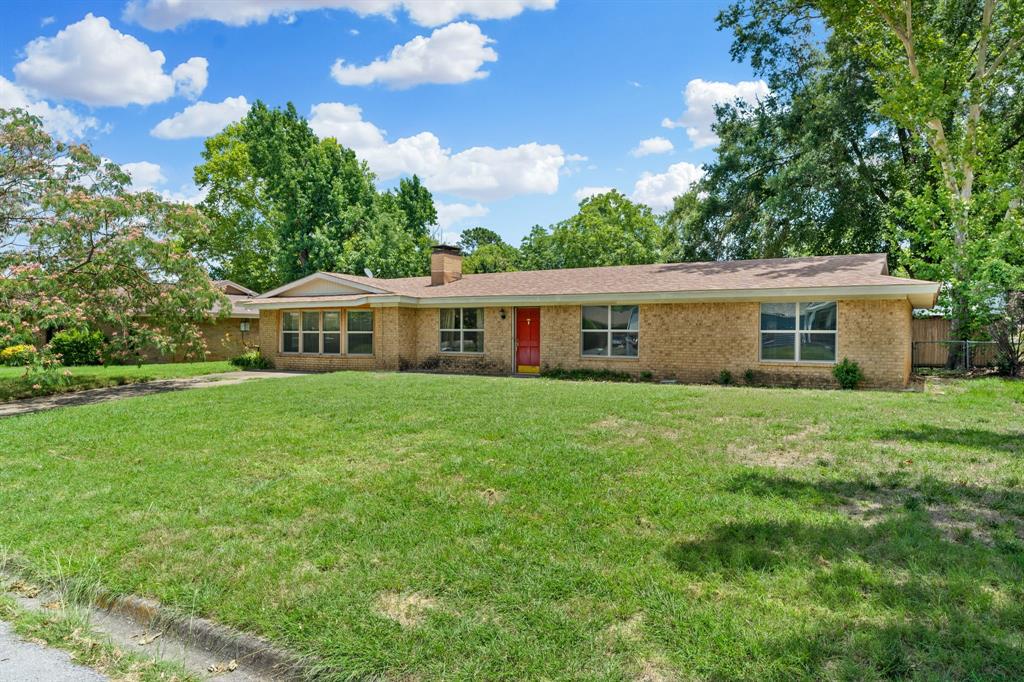 1309 N Mill Street Property Photo 1