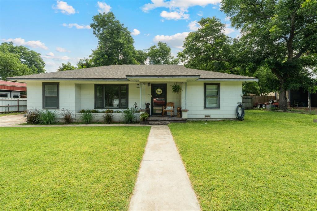 725 S Austin Street Property Photo 1