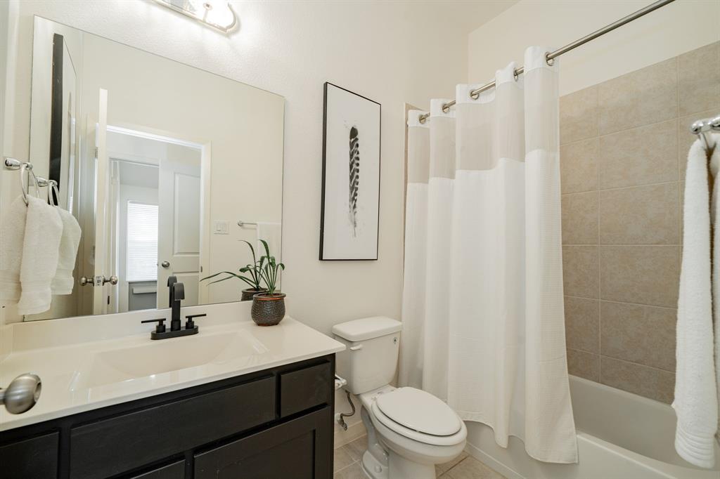 4645 Seabiscuit Street Property Photo 20