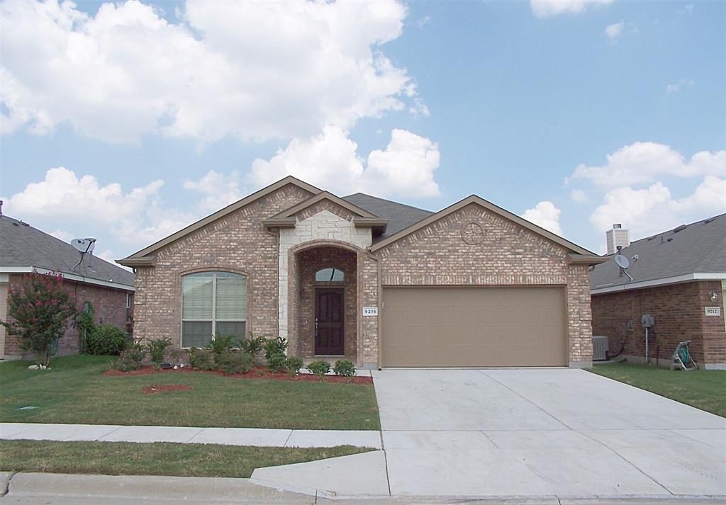 9216 Liberty Crossing Drive Property Photo 1