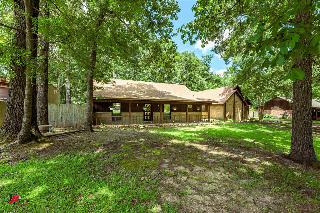 109 Woodcrest Drive Property Photo 2