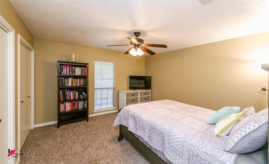 109 Woodcrest Drive Property Photo 7