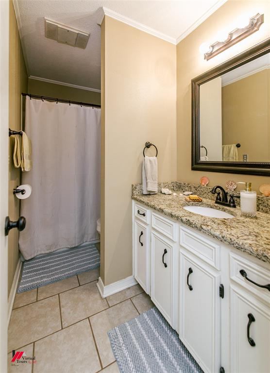 109 Woodcrest Drive Property Photo 9