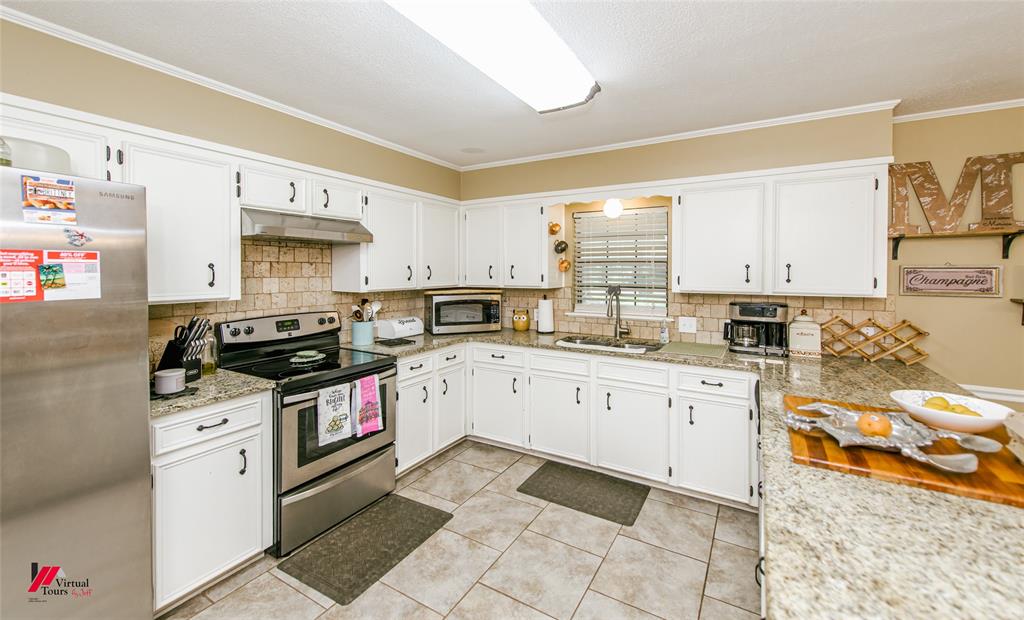 109 Woodcrest Drive Property Photo 18