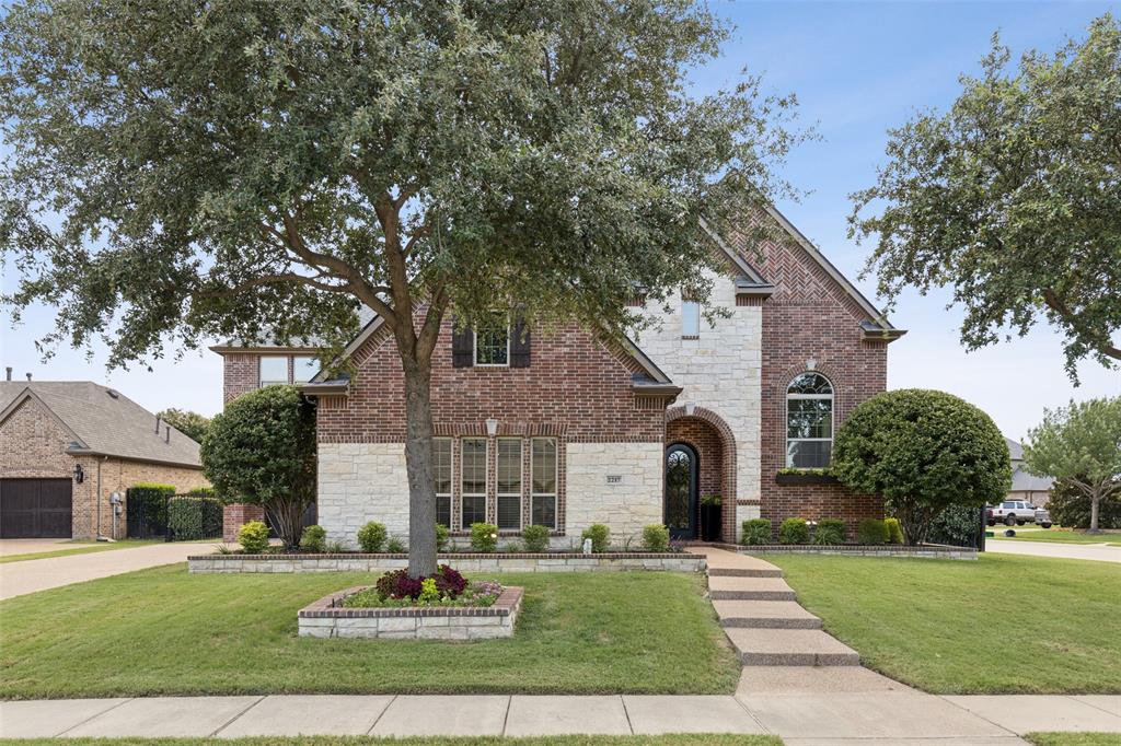 2217 Prestwick Avenue Property Photo 1