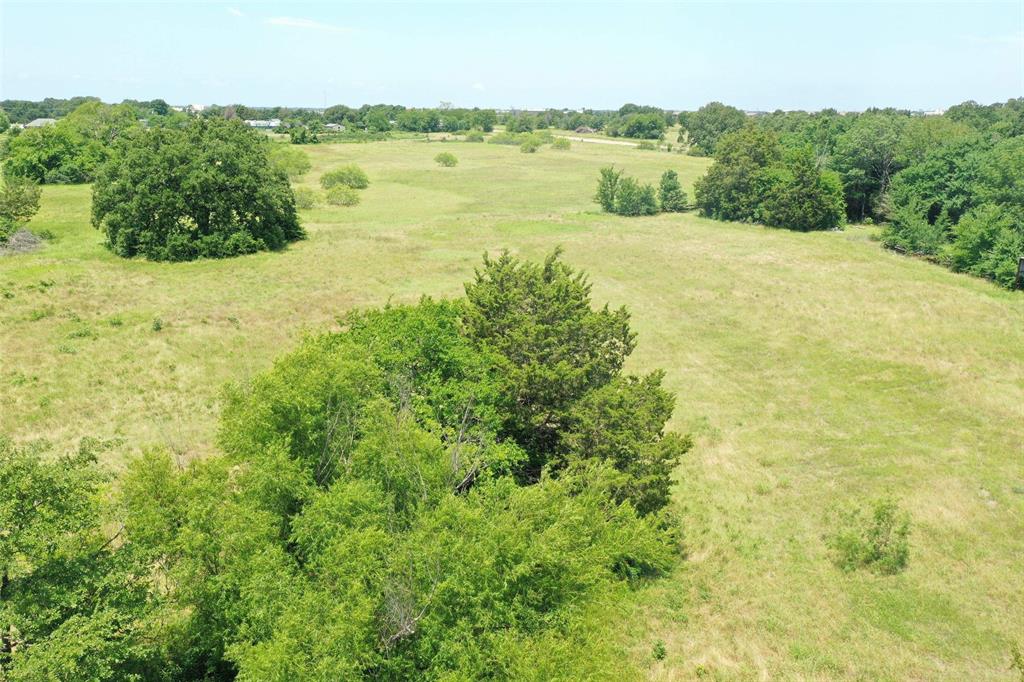 381 Paddock Drive Property Photo 3