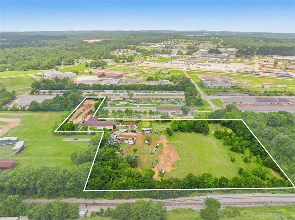 11718 Laney Road Property Photo 4