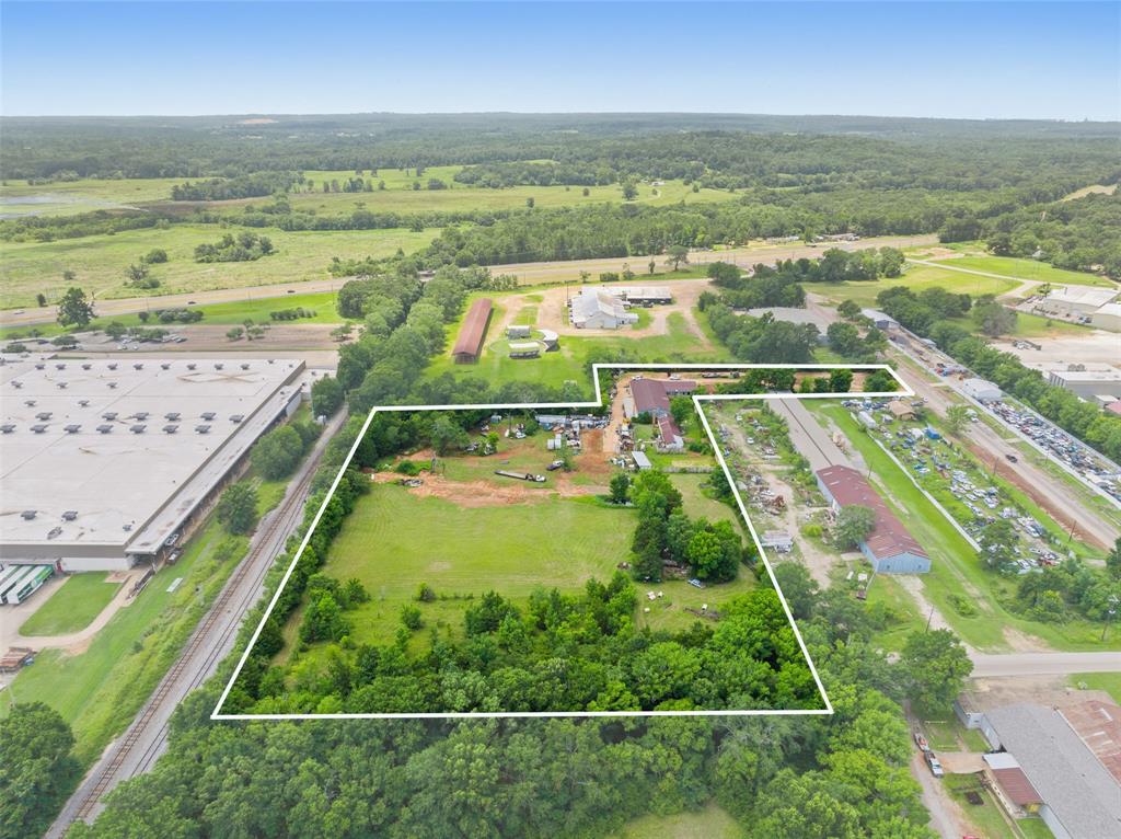 11718 Laney Road Property Photo 6