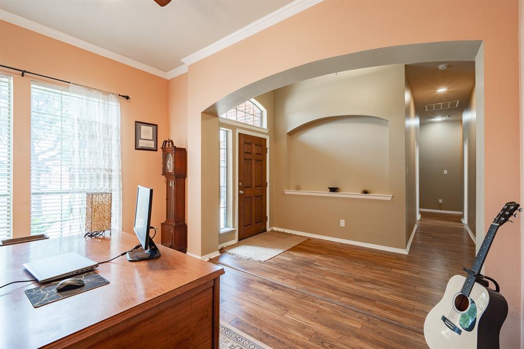 134 Fox Hollow Boulevard Property Photo 6