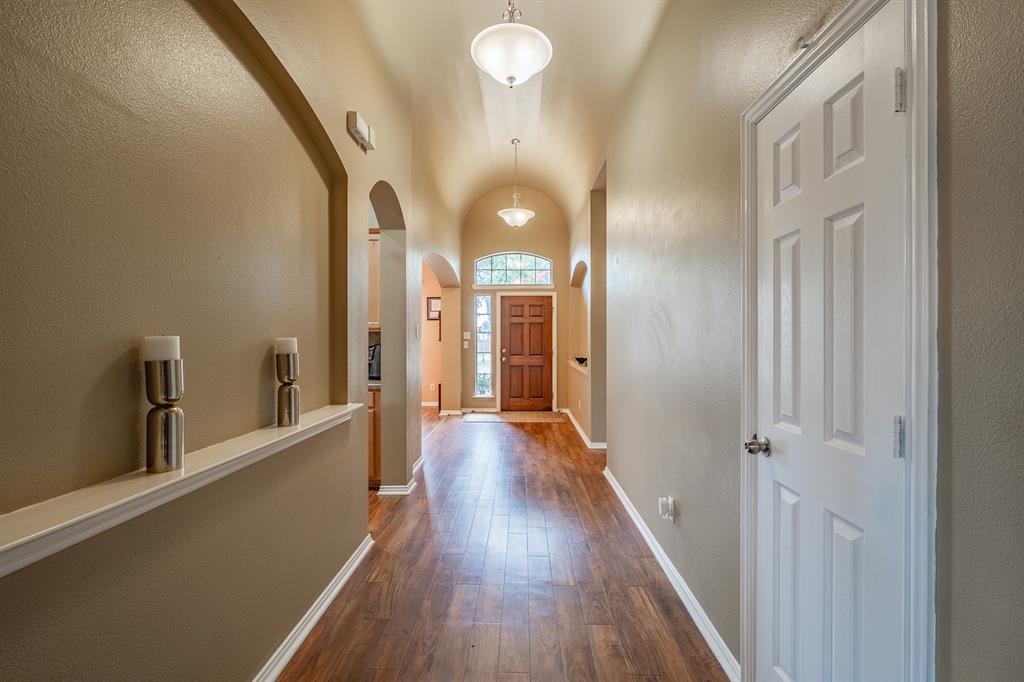 134 Fox Hollow Boulevard Property Photo 7