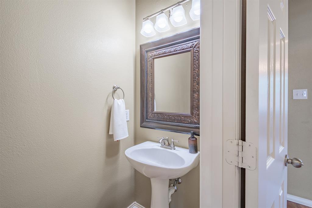 134 Fox Hollow Boulevard Property Photo 18