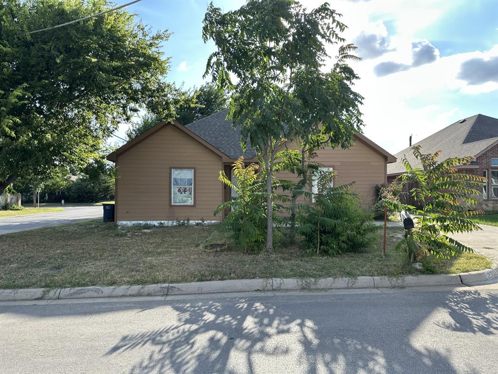 2901 Chestnut Avenue Property Photo 1