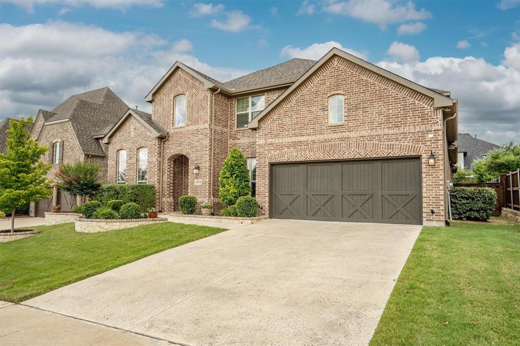 1124 Thornhill Way Property Photo 1