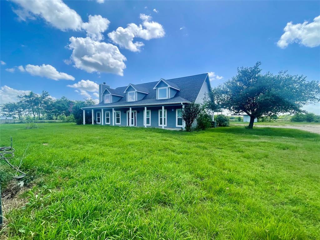 1692 Farm Road 2653 Property Photo 1