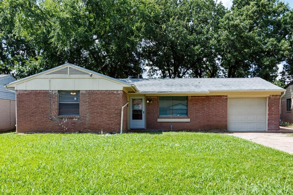 6818 Oleta Drive Property Photo 1