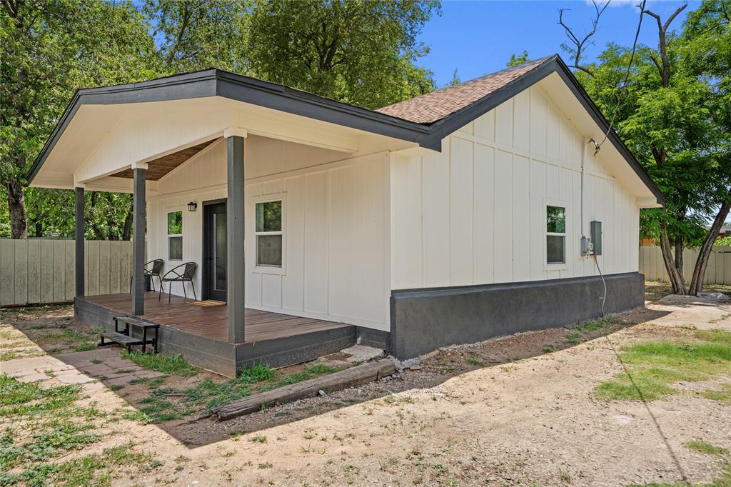 1410 Nealton Street Property Photo 1