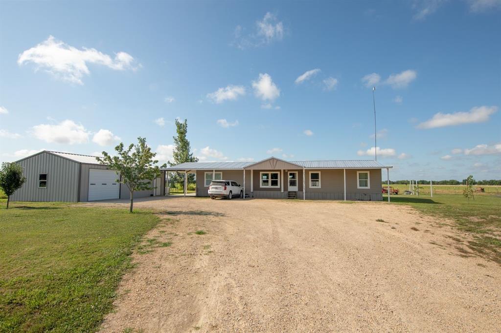 1783 County Road 33040 Property Photo 1