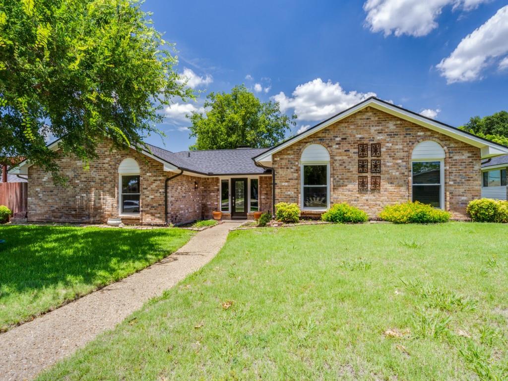 6661 Hillwood Lane Property Photo 1